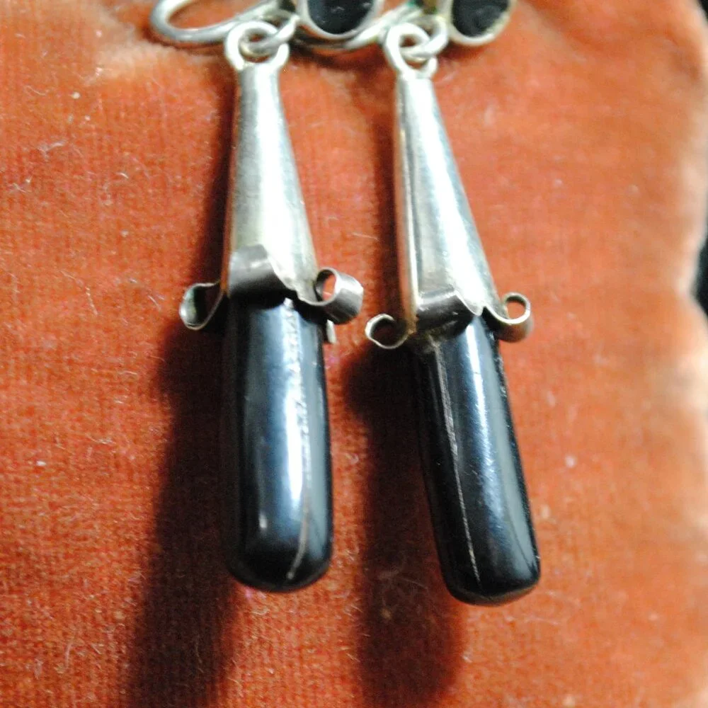 Vintage Sterling Silver Drop Screw-back Flower Earrings with Black Plastic